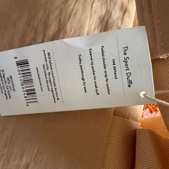 BEIS Sport Duffle - Picture 3 of 14